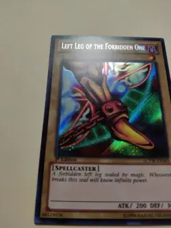 Yugioh! Left Leg of the Forbidden One LCYW-EN303 Secret Rare 1st Ed LP - Image 2