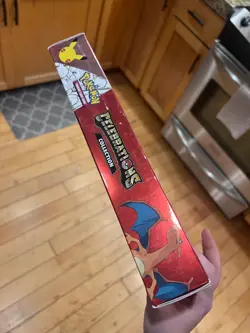 Pokemon TCG Celebrations Collection Lance's Charizard V Box Sealed - Image 4