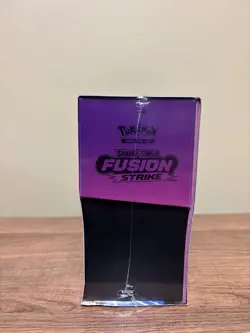 Nintendo Pokemon TCG: Sword & Shield Fusion Strike Elite Trainer Box - Image 4