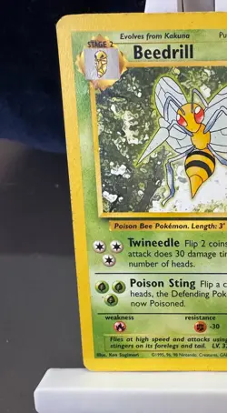 Pokemon Cards: Base Set Rare: Beedrill 17/102 TCG 1999 WOTC Vintage - Image 2