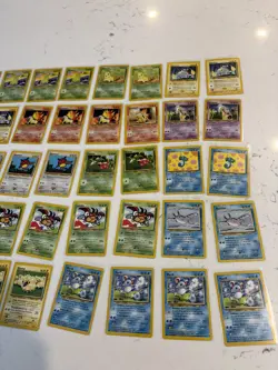 🚨 Pokemon Vintage Neo Genesis Card TCG LOT 🚨 Mix LOT of 50 Cards Lot #20 - Image 2