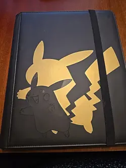 Pokemon Ultra-Pro Premium Binder Pikachu Black / Gold Leatherette 15%OFF - Image 1