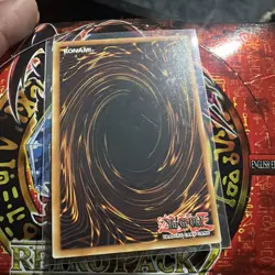 Blue Eyes Shining Dragon RP02-EN096 Retro Pack 2 Unlimited Edition (2025) - Image 4