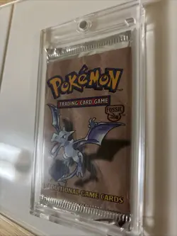 1999 Fossil Pokemon Booster Pack Aerodactyl Art WOTC Sealed - Image 2