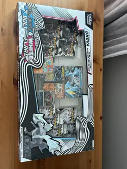Pokemon Black & White Bolt Flare Unova Heavy Hitters Booster Box Kyurem - Image 1