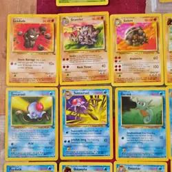 Pokemon Fossil Card Lot 26 PSA Moltres Holo, Grimer, Kabuto - Image 3