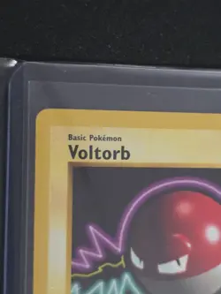 1999 Pokemon TCG Voltorb Card 67/102 1st Edition Base Set Shadowless - Image 2