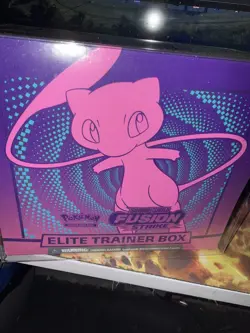 SEALED Pokemon TCG: Sword & Shield Fusion Strike Elite Trainer Box ETB 820650809330 - Image 1