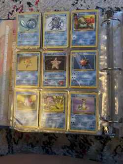 Pokemon Card Lot- Vintage (1996-99) - 200+ w/ rare holos - Image 2