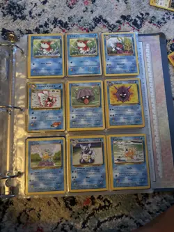 Pokemon Card Lot- Vintage (1996-99) - 200+ w/ rare holos - Image 3