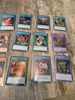 Vintage Yugioh Lot 30+ HOLOS ULTRA SECRET SUPER RARE - Image 5
