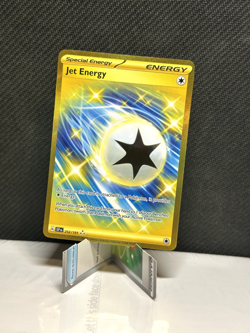 Jet Energy 252/191 - Pokemon TCG SV08 Surging Sparks - Rare - NM - Gold - Image 1