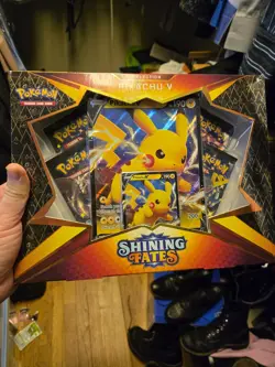 Pokemon TCG: Shining Fates Pikachu V Collection Box 2021 SEALED 4 booster packs - Image 1