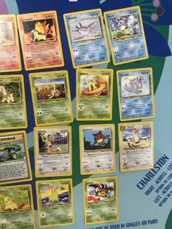 Lot Of 31 Vintage Neo Genesis Pokemon Cards WOTC - Image 4