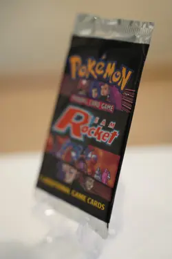 Pokemon Team Rocket Unlimited Booster Pack Factory Sealed WOTC 2000 Vintage TCG - Image 3