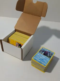 Pokemon tcg bulk 300 cards - Includes common, Holos and reverse Holos - Image 3