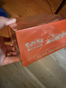 Sun and Moon Base ETB Factory Sealed - Solgaleo - Pokemon Elite Trainer Box Red - Image 4