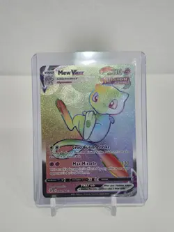 2021 Pokemon Fusion Strike Rainbow Secret Rare #268/264 Mew VMAX - Image 3