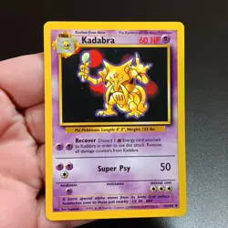 Kadabra 32/102 Base Set Pokemon Card Wizards Of The Coast 1999 Vintage LP - Image 1