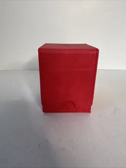 Gamegenic Squire Plus 100+ XL Convertible Deck Box (Red) - Image 2