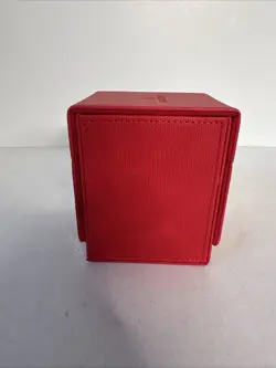 Gamegenic Squire Plus 100+ XL Convertible Deck Box (Red) - Image 3