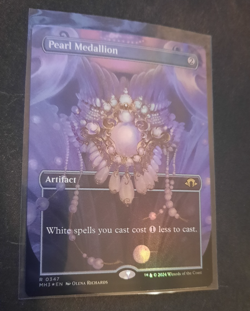 1x FOIL Pearl Medallion Borderless Modern Horizons 3 NM MTG - Image 2