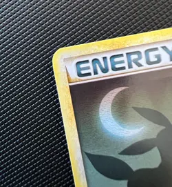 Pokemon Card Umbreon Dark Energy 121/123 HeartGold SoulSilver - Image 5