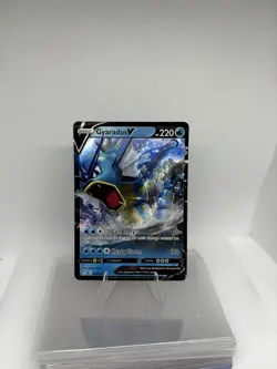 Pokemon Gyarados v TCG Evolving Skies Holo Ultra Rare Card 028/203 NM Condition - Image 1