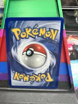 Pokemon TCG Pikachu 70/111 Neo Genesis Regular - Image 3