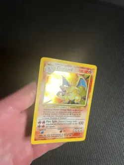 Pokemon TCG Charizard 4/102 Base Set Holo HP - Image 4
