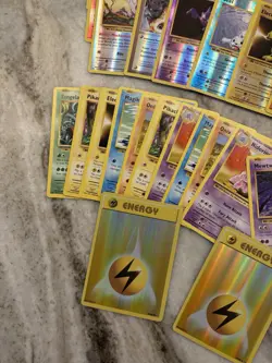 Pokemon Lot Of 30 XY Evolutions Cards Holos Reverse-holos Mewtwo - Image 4
