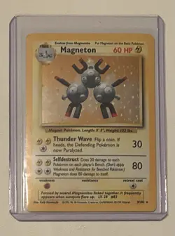 Pokemon TCG Magneton #9/102 Holo Base Set 1999 Vintage - Image 1