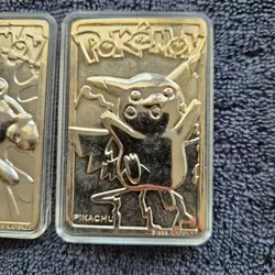1999 Pokemon 23K Gold Plated Trading Card Poliwhirl Pikachu - Image 4