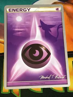 C5388 POKEMON TCG WORLD CHAMPIONSHIPS 2010 PSYCHIC ENERGY REG DMG COMMON - Image 1