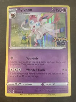 Sylveon 035/078 Pokemon GO Holo Pokemon TCG LP - Image 1