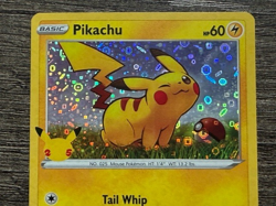 POKEMON HOLO PIKACHU SWSH039 PROMO SWORD & SHIELD 2020 LP-NM IN DARKRAI SLEEVE - Image 2