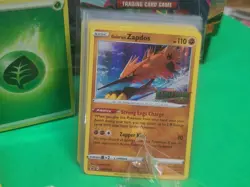 Pokemon EVOLVING SKIES Prerelease Mint Galarian Zapdos With Art Displays X2 - Image 4