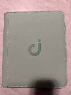 4-Pocket Top Loader Card Binder Light Green Holds 128 Cards - Image 1