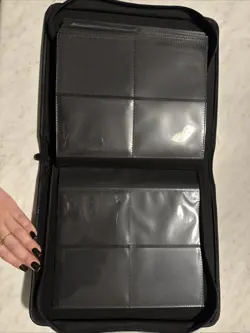 4-Pocket Top Loader Card Binder Light Green Holds 128 Cards - Image 2