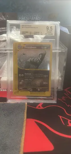 Houndoom Holo H11/H32 Skyridge 2003 Vintage Pokemon TCG BGS 9.5 Gem Mint - Image 3