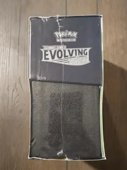Pokemon Evolving Skies ETB Elite Trainer Box - Sealed - minor damage - Image 3