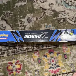 Dented box read see pictures !!!!!POKEMON TCG RAPID STRIKE URSHIFU V Box - Image 4