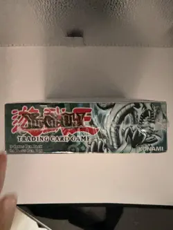 2002 Yugioh Legend of Blue Eyes White Dragon Unlimited Booster Box Sealed* - Image 3