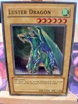 Schimmerdrache LOD-050 1st Auflage Super Rare Englisch EX YUGIOH - Image 1
