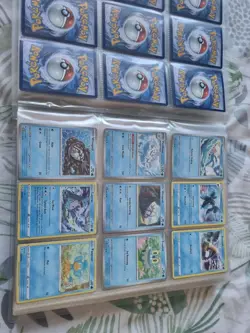 Pokemon Bundle Joblot Binder Mixed Sets 585 CARDS - Image 3