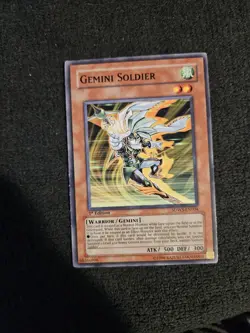 Yugioh TCG - 1x Gemini Soldier - SDWS-EN004 - LP - 1st Edition - Common - 2009 - Image 1