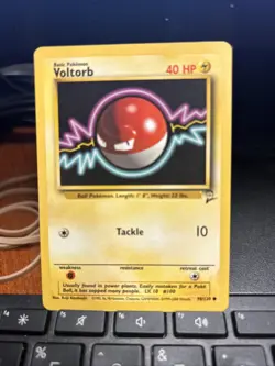 Voltorb 98/130 C TCG Base Set 2 Pokemon Card MP - Image 1
