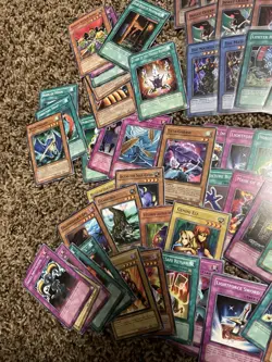 Yugioh Card Lot Retro Pack 2 Reprint. 19 Holos 1 Rare And A Bunch Of Commons - Image 2