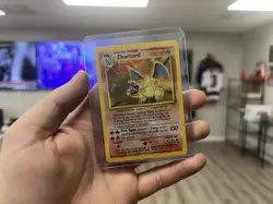 Charizard Pokemon TCG Base Set Holo 004/102 - Image 1