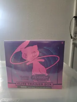Nintendo Pokemon TCG: Sword & Shield Fusion Strike Elite Trainer Box 820650809330 - Image 1